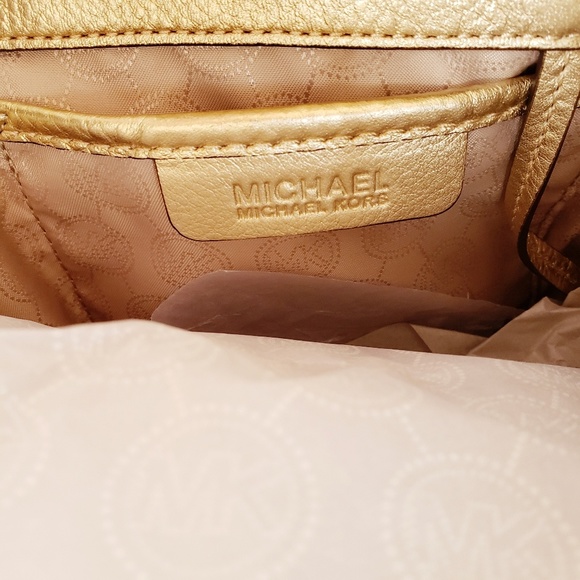 Michael Kors Camden Drawstring Tote - Picture 6 of 8